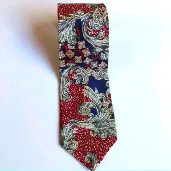 Tabasco 100% Silk Tie. - Picture 4 of 4